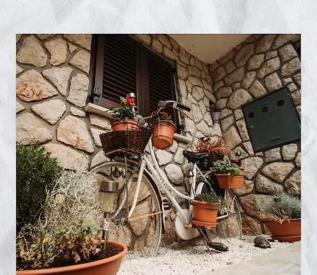 Apartment Gromaca Omisalj